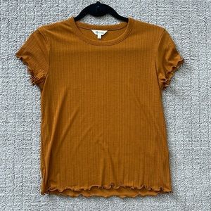 Madewell burnt orange tee with lettuce edges S